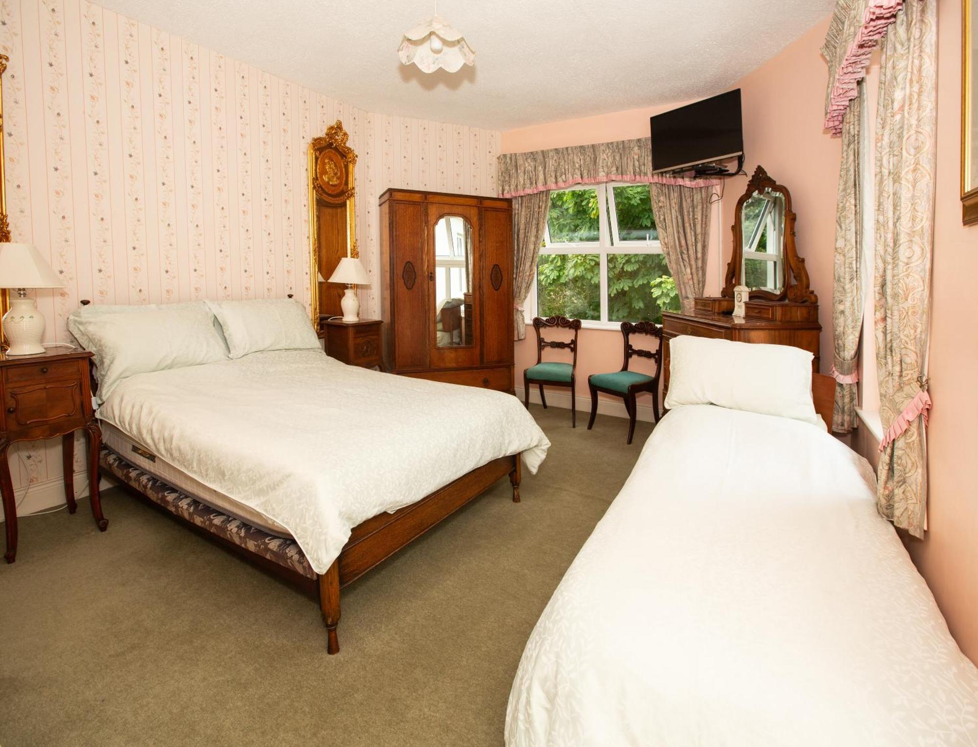 Gleneven Guest House Inniskeen 外观 照片